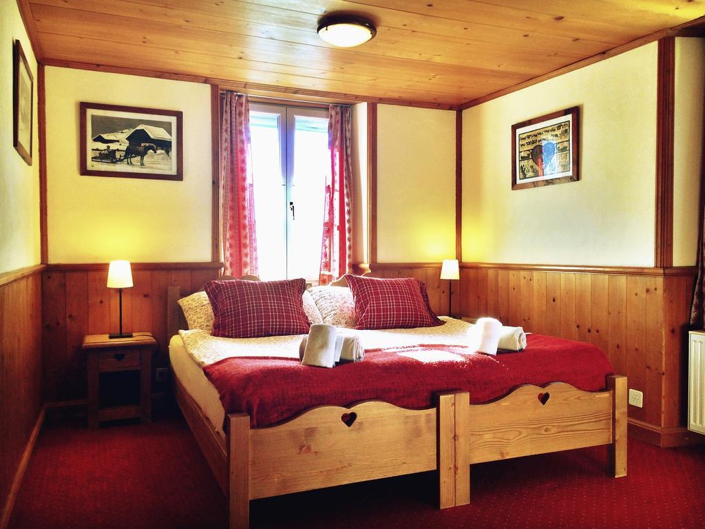 Family B&B Le Vieux Chalet Шато-д'Э Номер фото