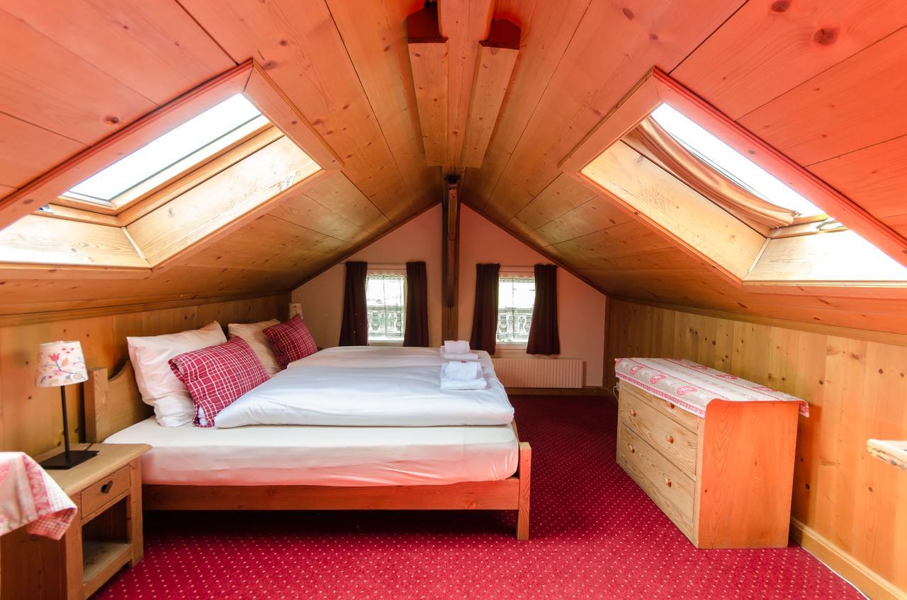 Family B&B Le Vieux Chalet Шато-д'Э Экстерьер фото